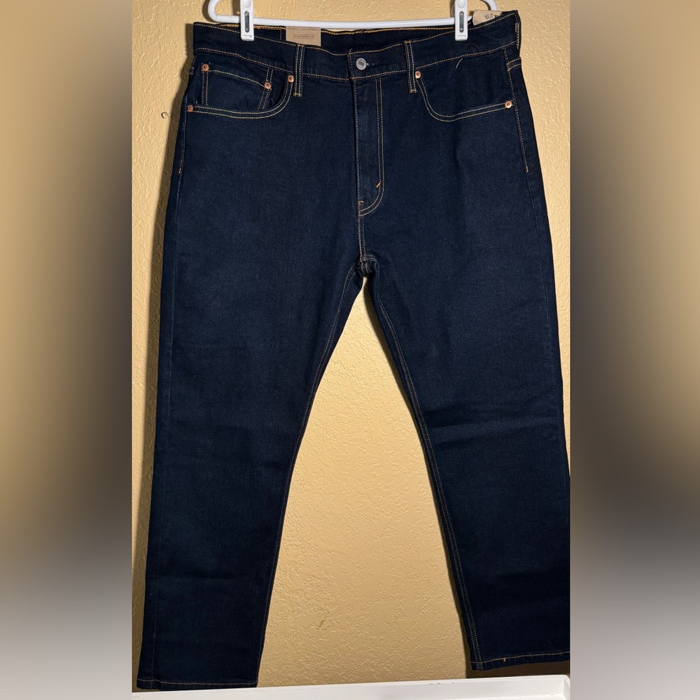 Levis 502 Taper Fit Black Denim
Jeans Mens Size 36X30